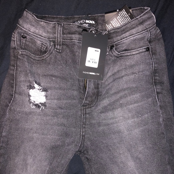 Fashion nova high rise jeans - Picture 3 of 4